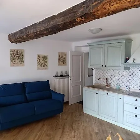 Casetta Jacaranda Apartment Genoa